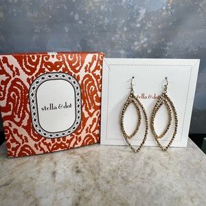Stella & Dot Bardot Hoop Earrings Gold Tone - BNIB